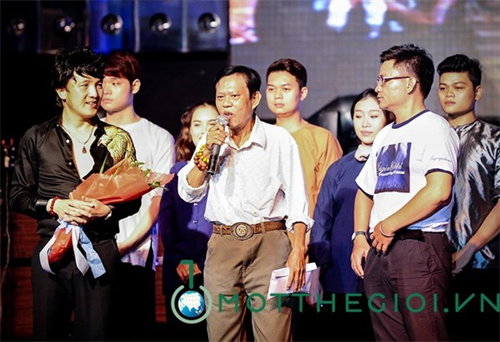 Nghiệt ngã cảnh nhạc sĩ phải ngửa tay nhận tiền từ thiện