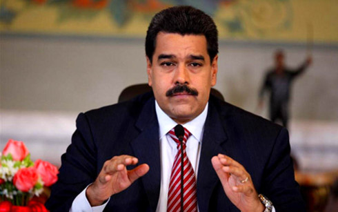 Venezuela và Nga thảo luận về ứng phó với giá dầu giảm