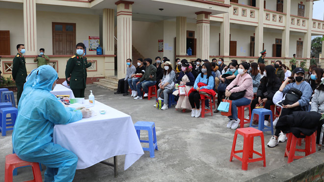 Hơn 100 người 'mắc kẹt' trong 2 khách sạn vì 'cô gái Hà Nội nhiễm Covid-19'