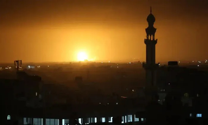 Israel không kích Dải Gaza