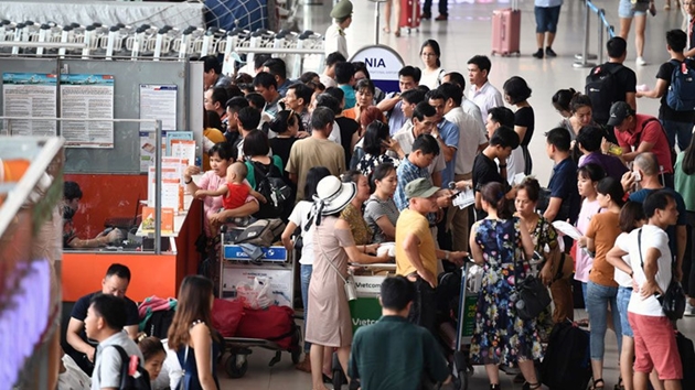 Thêm 1 bệnh nhân nữ 43 tuổi BN184 về trên chuyến SU290 nhập cảnh Nội bài ngày 25/3/2020