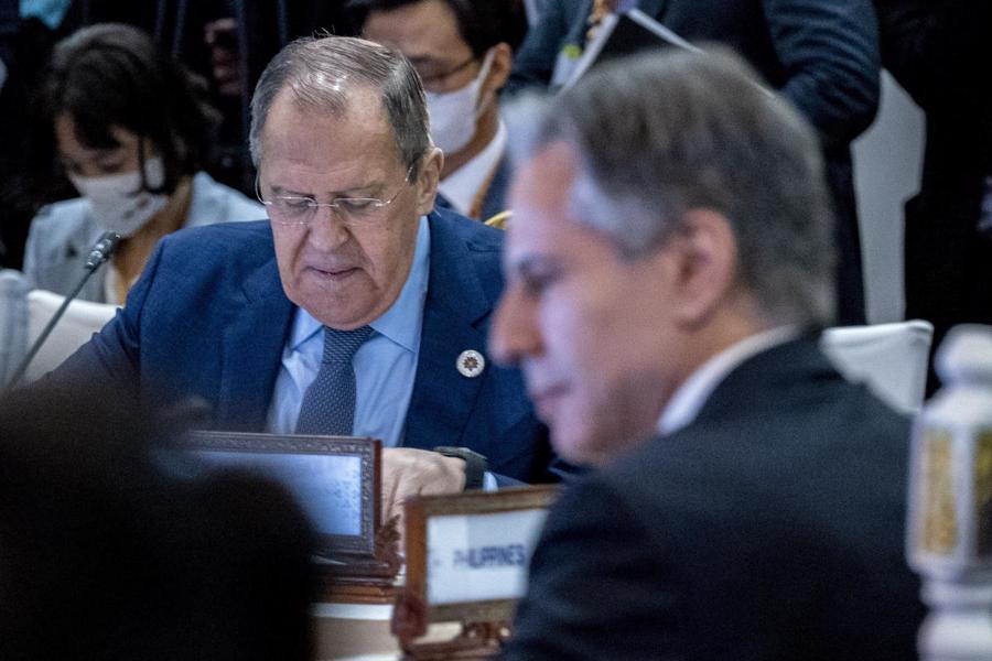 Ngoại trưởng Nga - Mỹ lần đầu đối mặt kể từ chiến sự Ukraine nổ ra