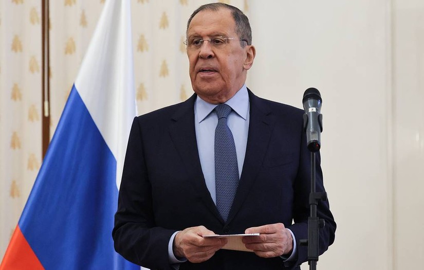 Ngoại trưởng Nga: ''Nói chuyện với Tổng thống Ukraine là vô nghĩa''