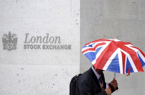Anh tự hại mình nếu tăng trừng phạt Nga hậu Brexit?