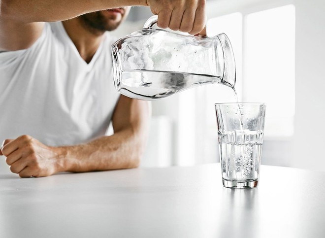 Nước giúp bạn giảm cân và khiến bạn tăng cân như thế nào?
