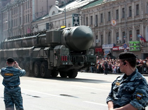 Quân đội Nga bác tin đưa tên lửa đạn đạo tới Ukraine