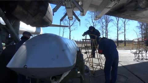 Bộ 3 hạt nhân Nga tấn công mục tiêu tại Kazakhstan