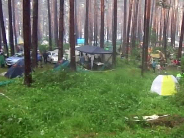 Bão ập đến bất ngờ, gây nhiều thương vong ở 