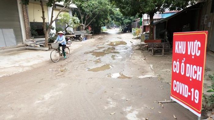 Hà Nội: 33 điểm đang phong tỏa, 6 chùm ca bệnh phức tạp