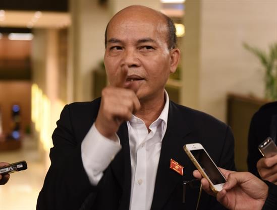 “Quốc gia mà có nhiều Hòa “đại nhân” thì dân lấy gì mà ăn”