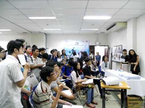 Nghịch lý Việt Nam: Bằng cấp càng đẹp, thất nghiệp càng cao