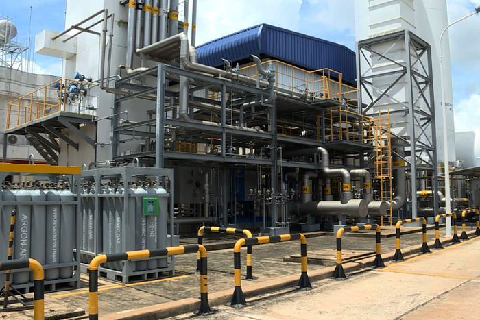 Cận cảnh nhà máy sản xuất oxy y tế 'khổng lồ' phục vụ bệnh viện điều trị COVID-19