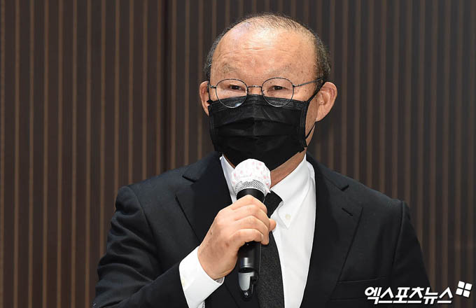 HLV Park Hang-seo: Tôi nghĩ quan trọng nhất là không quên ý chí thuở ban đầu