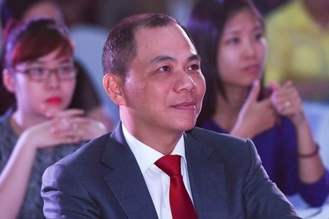 Tỷ phú Phạm Nhật Vượng đóng cửa Adayroi và cuộc 