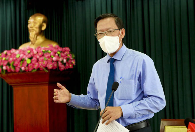 Chủ tịch TP.HCM: Các nhóm chuyên gia đang thiết kế 'thẻ xanh COVID-19'