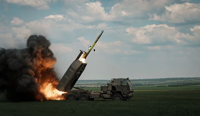 Đức mua 3 hệ thống HIMARS cho Ukraine