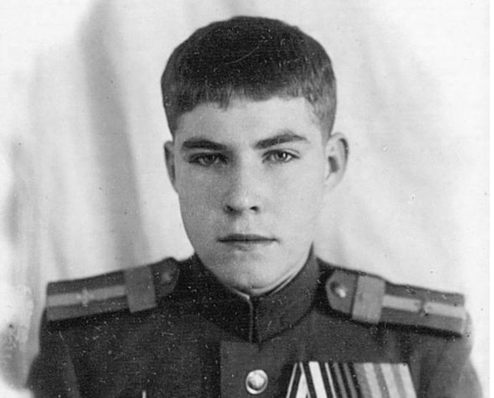 Bí mật ít biết phi công trẻ nhất Liên Xô trong Thế chiến 2