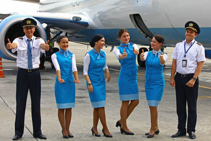 Hãng bay Nga mua thiết bị luyện nụ cười cho tiếp viên