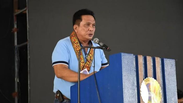 Thống đốc tỉnh ở Philippines và 5 người bị bắn chết bằng súng