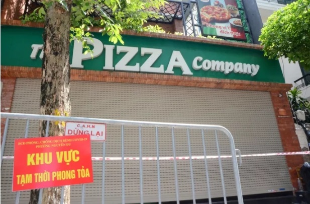 Hà Nội: 57 người liên quan nhân viên giao pizza dương tính SARS-CoV-2