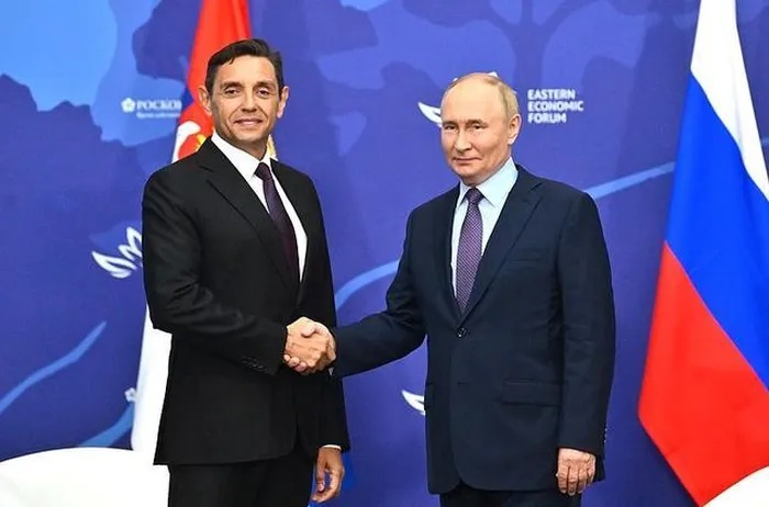 Phó Thủ tướng Serbia nói về ''sự tinh tế'' của ông Putin
