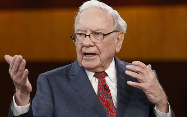 Vụ đầu tư quan trọng nhất của Warren Buffett: Đàn ông tìm đúng người phụ nữ, có thể bớt được 20 năm phấn đấu