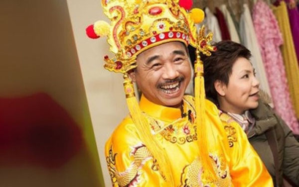 NSND Trung Hiếu chịu dừng cuộc chơi để cưới vợ rồi nhưng 'Ngọc hoàng' Quốc Khánh vẫn thích 'độc thân vui vẻ' dù đã ở tuổi 57