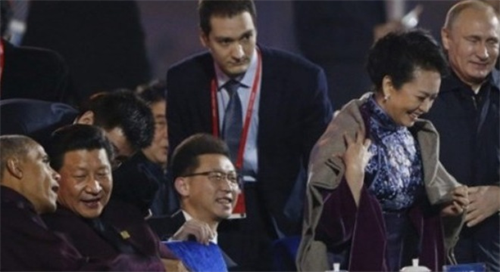 Phụ nữ Trung Quốc tôn sùng TT Putin là người đàn ông số 1