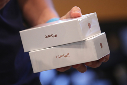 Moskva: Bắt lô hàng Iphone 7 nhập lậu