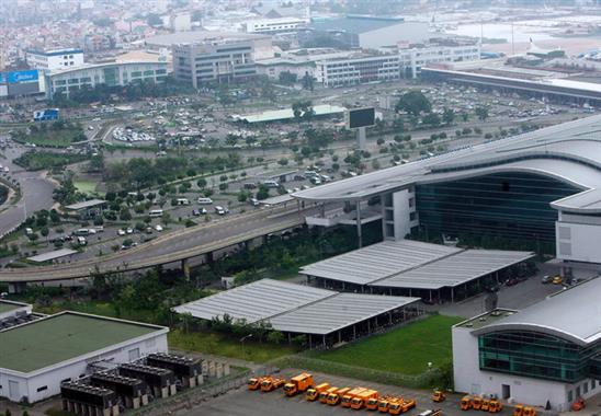 Ông Johnathan Hạnh Nguyễn muốn tự bỏ tiền mở rộng sân bay Tân Sơn Nhất