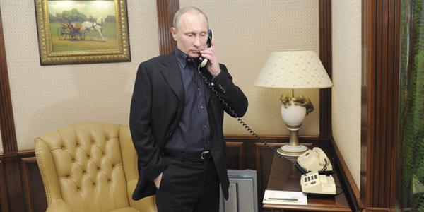 Ông Putin điện chúc mừng Tổng thống Pháp, an ủi vua Bỉ