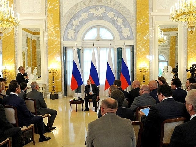 TT Putin cam kết không để đồng RUB tăng giá quá mạnh