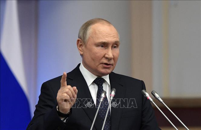 Nga sẽ trả nợ nước ngoài bằng đồng ruble