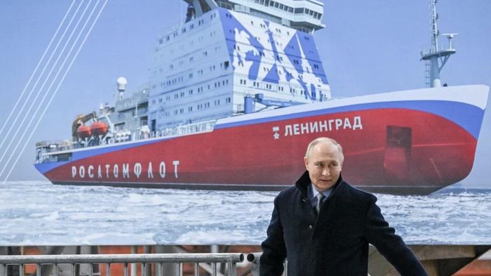Tổng thống Nga Vladimir Putin phát lệnh đóng tàu phá băng hạt nhân mới