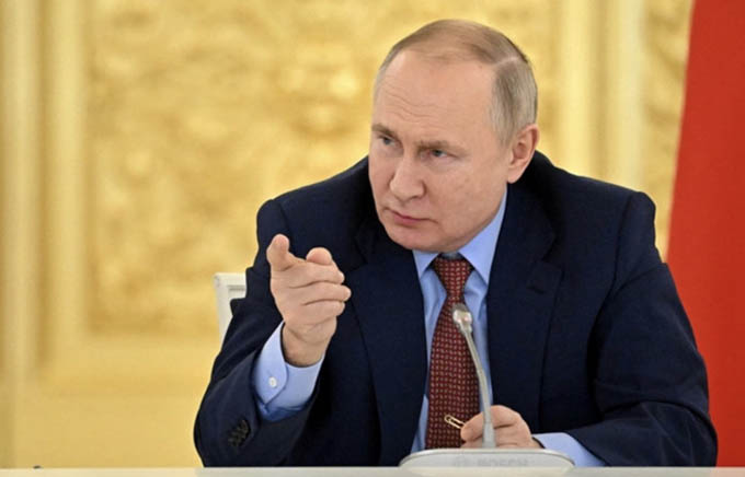 Tổng thống Nga Putin nói gì về vụ nhà phân tích chính trị Nga bị sát hại?