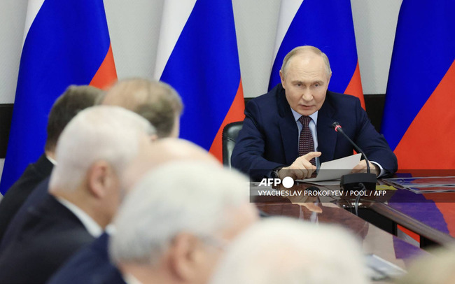 Tổng thống Nga Putin: Chúng ta phải đi trước kẻ thù một bước