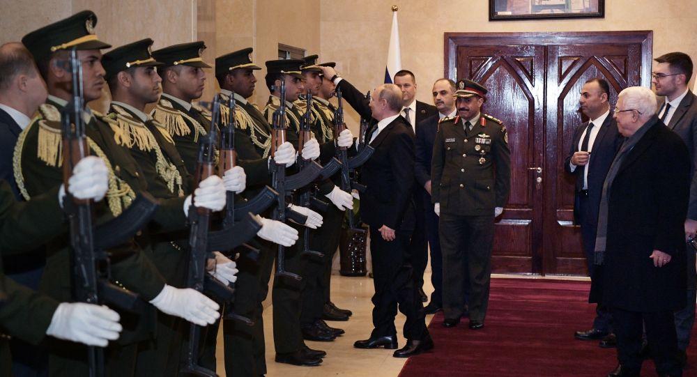 Cận cảnh hình ảnh đẹp của ông Putin khiến dân mạng nức lòng