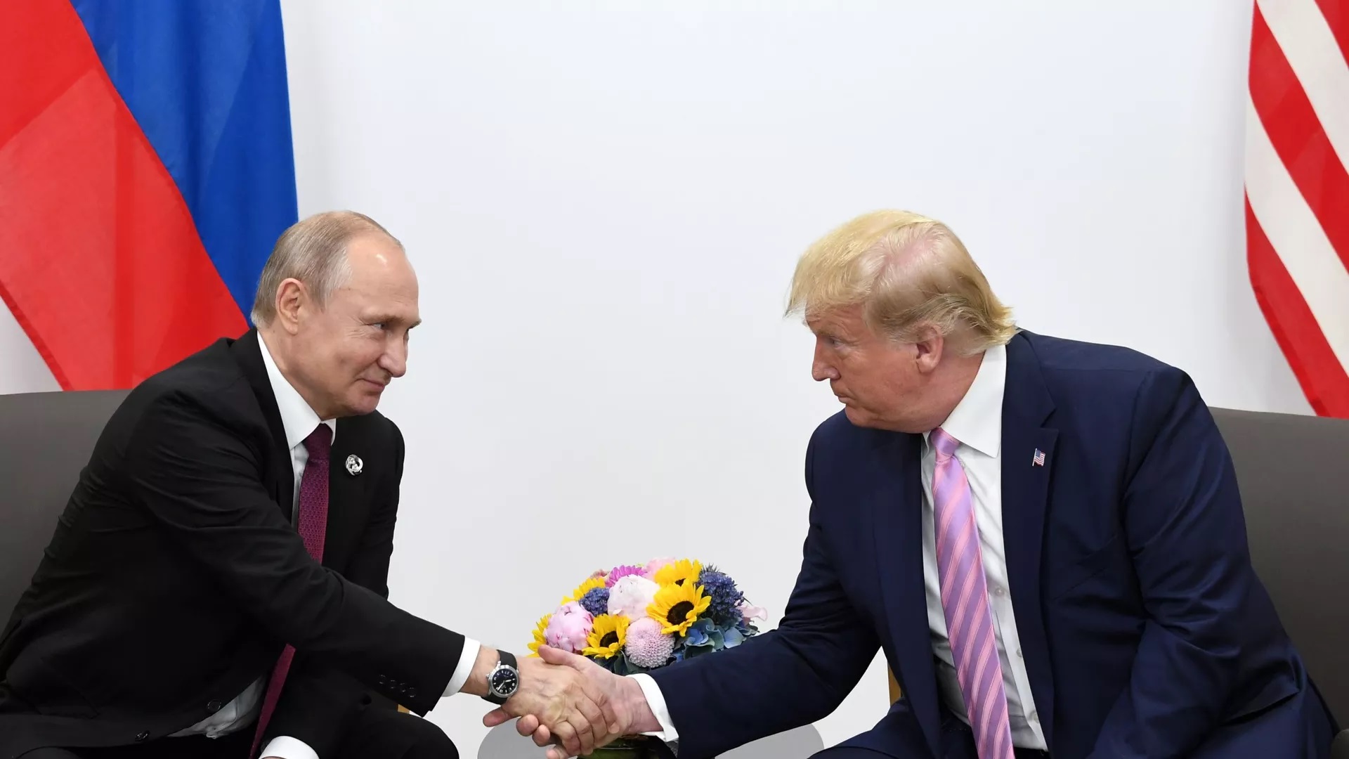 Ông Donald Trump nói tổng thống Vladimir Putin là ''nhà đàm phán giỏi''