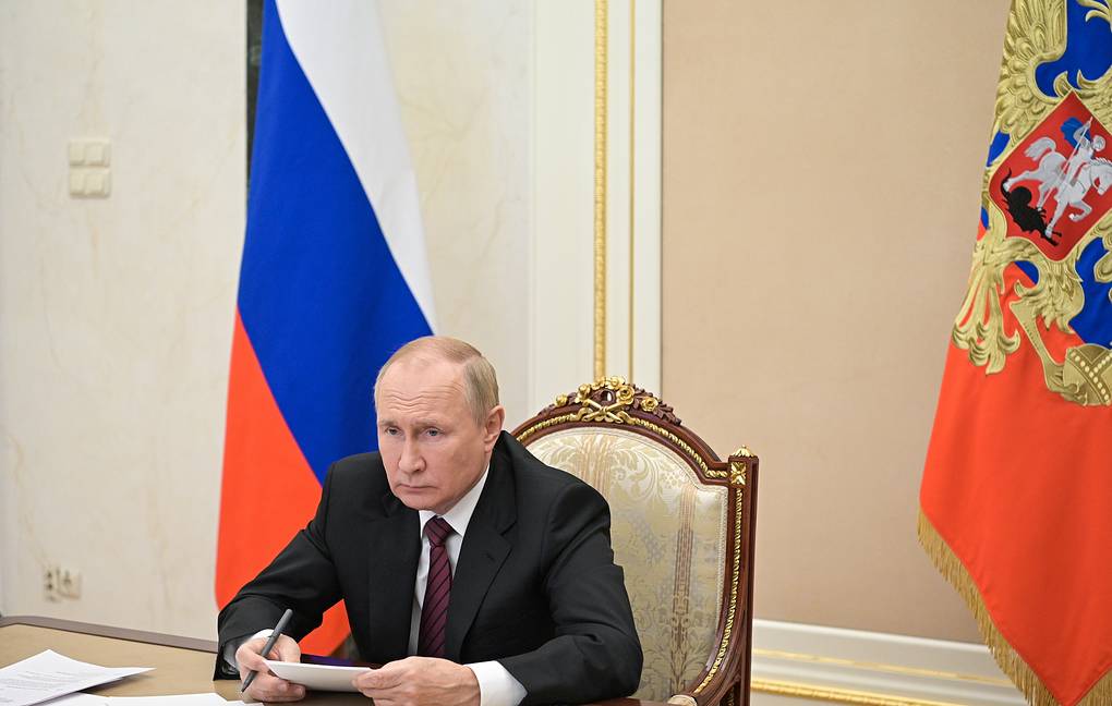 Ông Putin: Quan chức Nga phải nỗ lực gấp đôi trong mọi lĩnh vực
