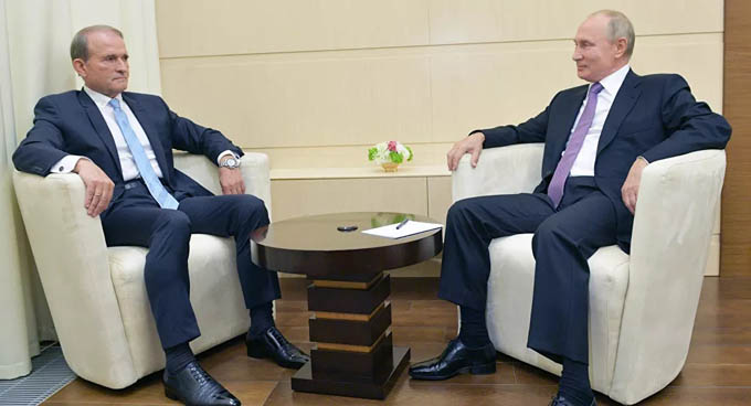Tổng thống Putin cho biết nhiều người thân cận của ông đã tiêm vắc xin COVID-19