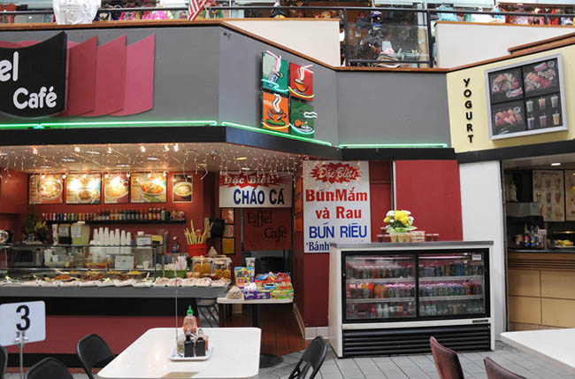 Việt kiều Mỹ: Quận Cam đóng cửa vì dịch Covid-19, Little Saigon vắng tanh