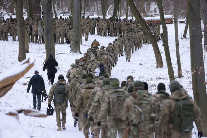 Nga nói Ukraine đang dồn quân khổng lồ, chuẩn bị tấn công Donbass