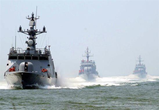 Trung Quốc hung hăng trên biển, nhà đầu tư nước ngoài tháo chạy