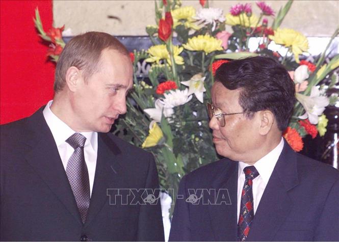 Triển lãm ảnh 'Hai thập niên quan hệ đối tác chiến lược giữa Nga và Việt Nam qua những bức ảnh của phóng viên TTXVN và TASS'