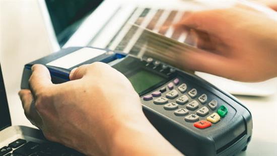 Đi ăn nhà hàng quẹt thẻ, tài khoản của khách bay 683 triệu đồng