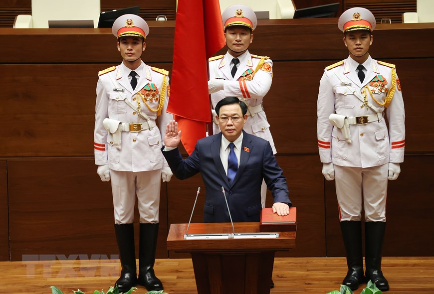 [Photo] Chủ tịch Quốc hội khóa XV Vương Đình Huệ tuyên thệ nhậm chức