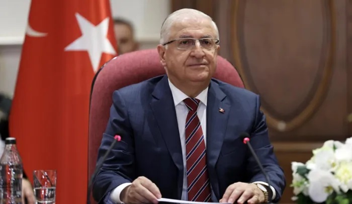 Bộ trưởng Quốc phòng Thổ Nhĩ Kỳ ''giơ cành ô liu'' với chính quyền mới ở Syria