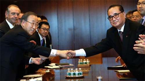 Ngoại trưởng Triều Tiên công du tới Nga để phá thế cô lập