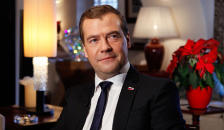 14-2: Dmitry Medvedev đưa lời khuyên làm thế nào để chinh phục được một cô gái