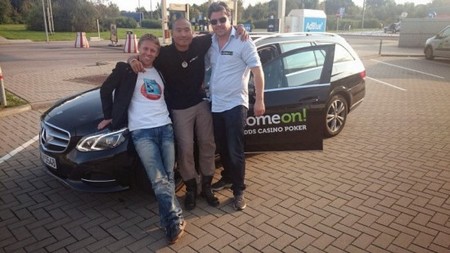 Kỷ lục ghé thăm 19 quốc gia chỉ trong 24 giờ